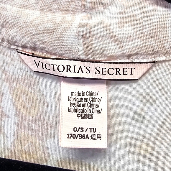 Victorias Secret Light Pink Patterned Lightweight Kimono Cardigan Women Size OS - Picture 2 of 5